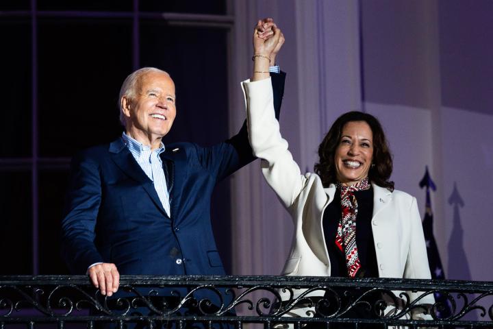 Biden Respaldó a Kamala Harris; Demócratas Enfrentaron dilemas