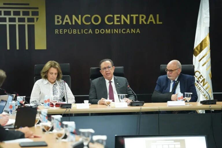 FMI evalúa economía de República Dominicana