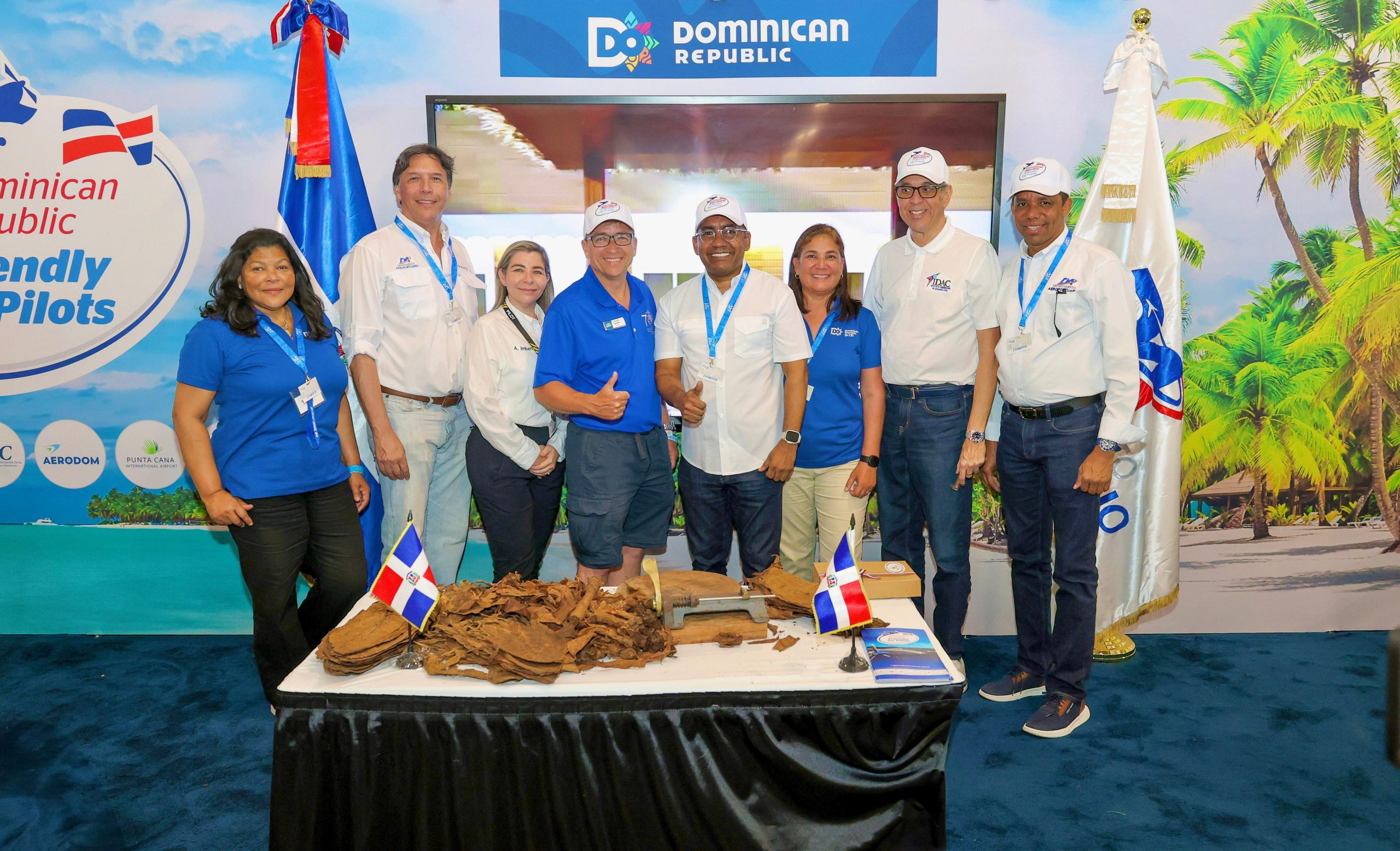 República Dominicana promovió aviación privada en feria de EE.UU.