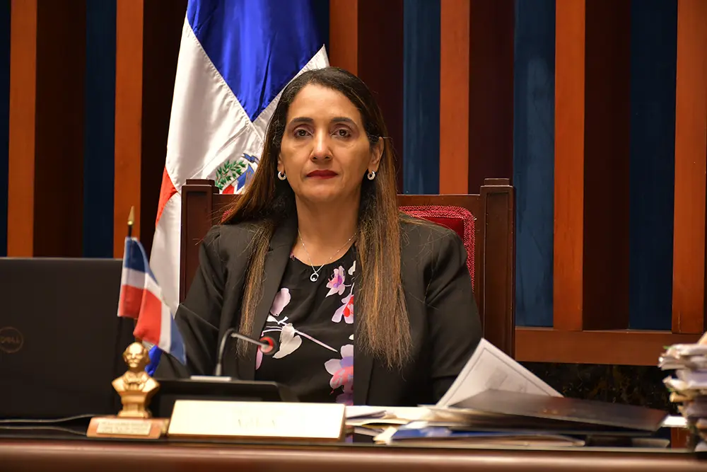 Senadora confiesa "perdió el sueño" por la violencia en el país