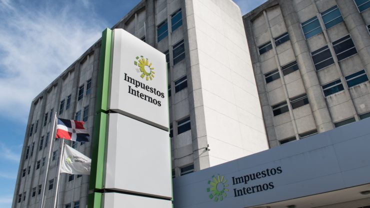 Contribuyentes adeudan más de RD$1,000 millones a la DGII
