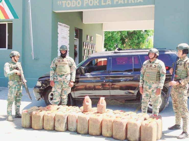 Ejército incauta 162 galones de gasolina en Dajabón