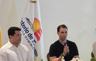 Tenista Rafael Nadal inaugura su hotel en Punta Cana