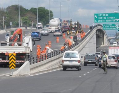 Obras Públicas cerrará varios pasos a desnivel por mantenimiento