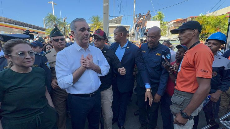 Abinader: "Todos los recursos e instituciones del gobierno estan a la disposición de salvar vidas en tragedia de Jet Set"